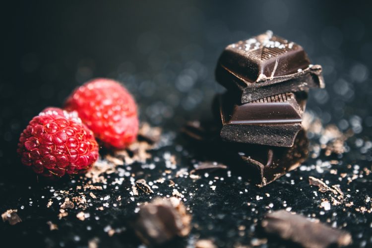 Ăn gì để sinh con gái: chocolate