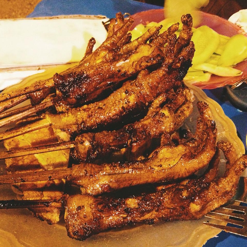 Chân gà nướng 