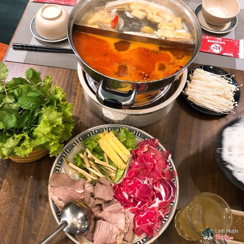 Bò nhúng dấm là món ăn ngon - lạ miệng rất được người trẻ yêu thích
