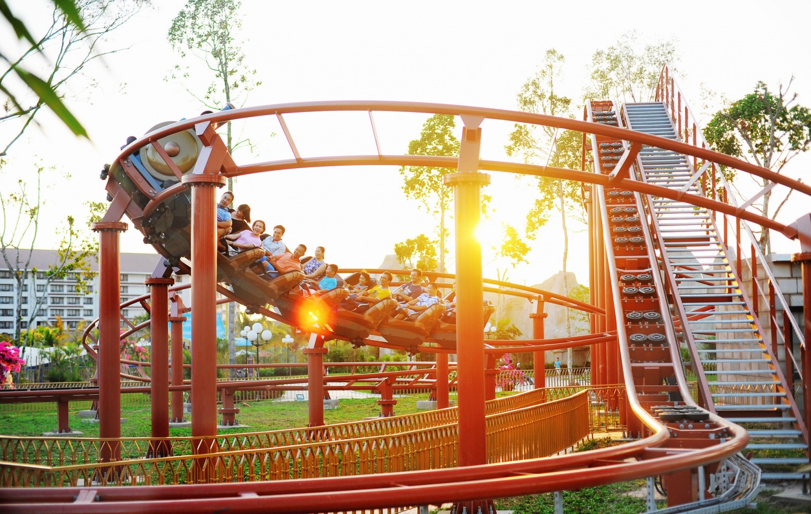 Khu vui chơi Vinpearl Land Phú Quốc siêu hấp dẫn