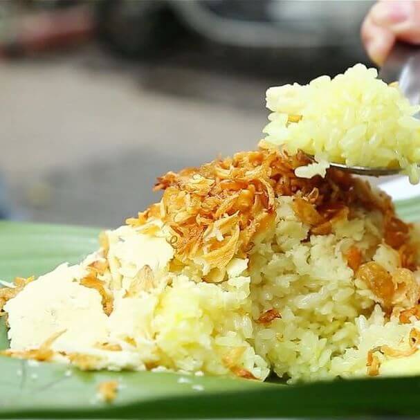 Xôi xéo - món ăn sáng quen thuộc của người Hà thành