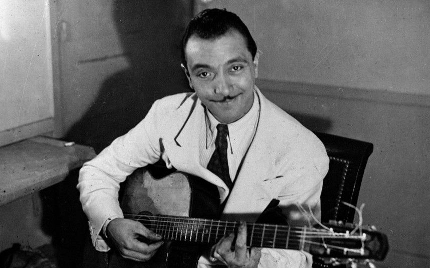 Django Reinhardt - nghệ sĩ chơi ghi ta nổi tiếng