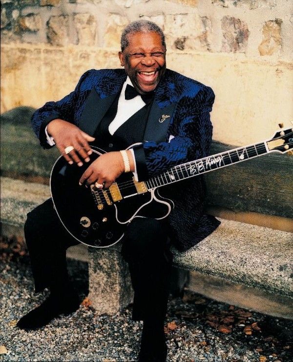B.B.King - top nghệ sĩ chơi guitar hay