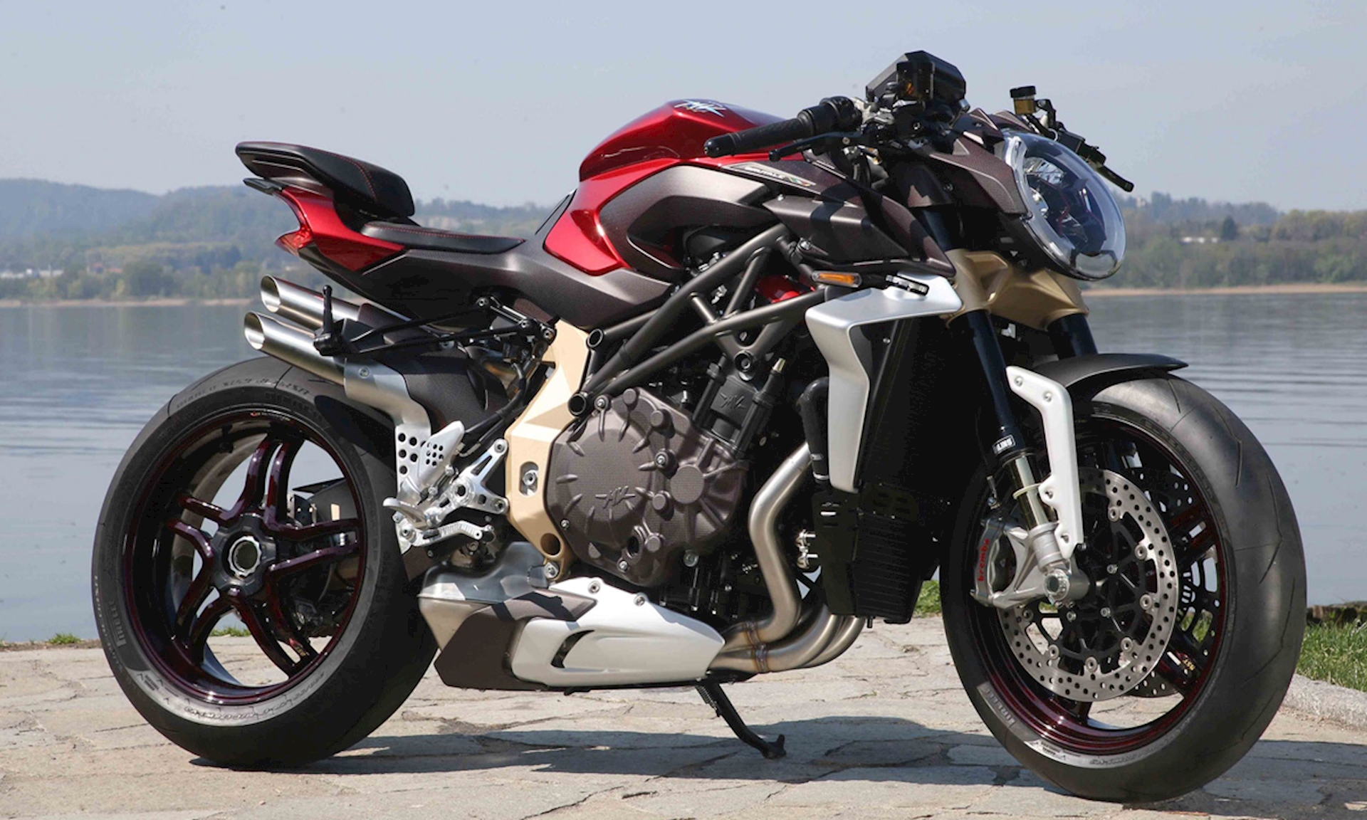 MV Agusta Brutale 1000 Serie Oro: Naked Bike 1000cc mạnh nhất thế giới
