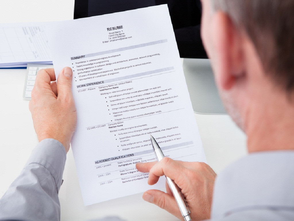 Hướng dẫn viết CV online xin việc chuyên nghiệp đúng chuẩn để thu ...