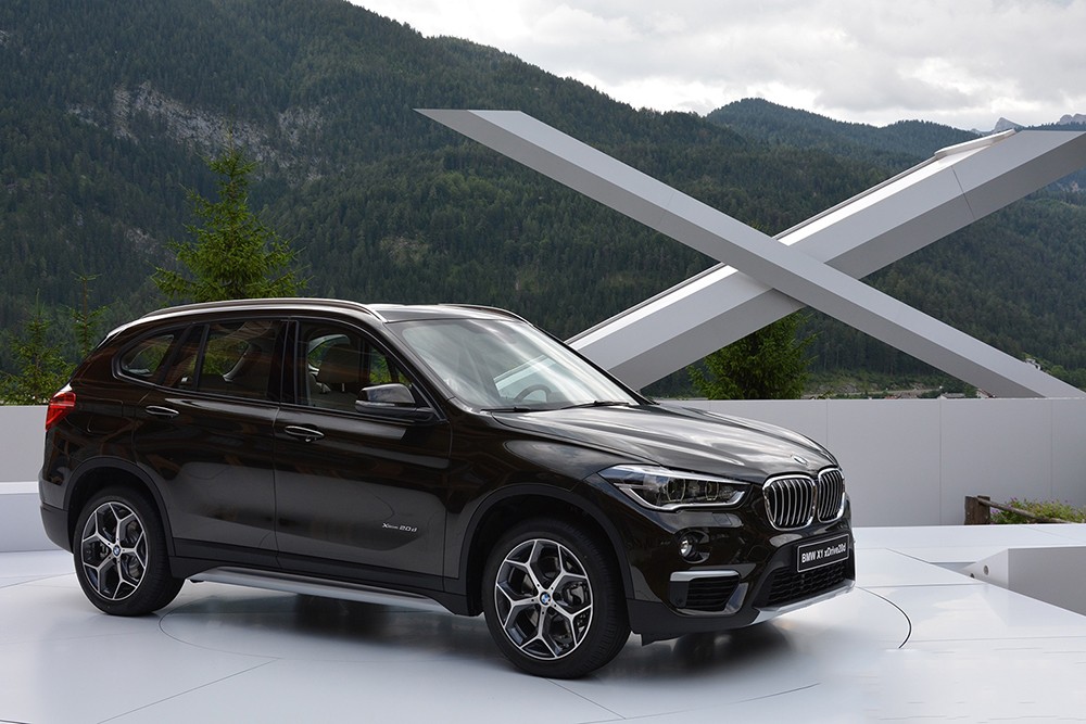 Đánh giá BMW X1 2016 - Đúng chất xe gầm cao hơn