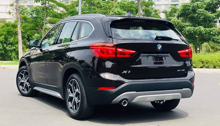 Đuôi xe BMW X1