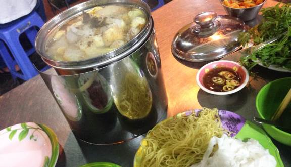 Lẩu Sa Tế Uyên Ương ở Quận 5, TP. HCM | Foody.vn