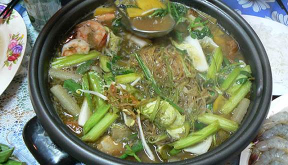 Lẩu Mắm Phong Lan - Đặc sản miền Tây ở Quận 9, TP. HCM | Foody.vn