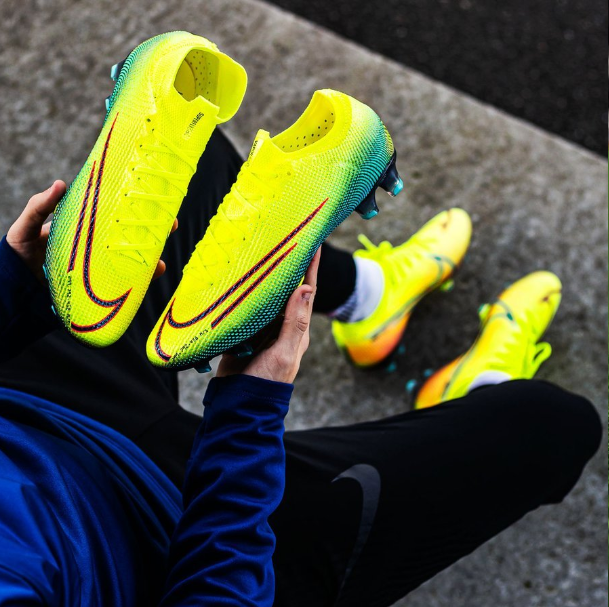 Mercurial Vapor 13 Elite DREAM SPEED 2