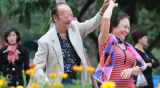 Lợi ích của khiêu vũ đối với sức khỏe người cao tuổi