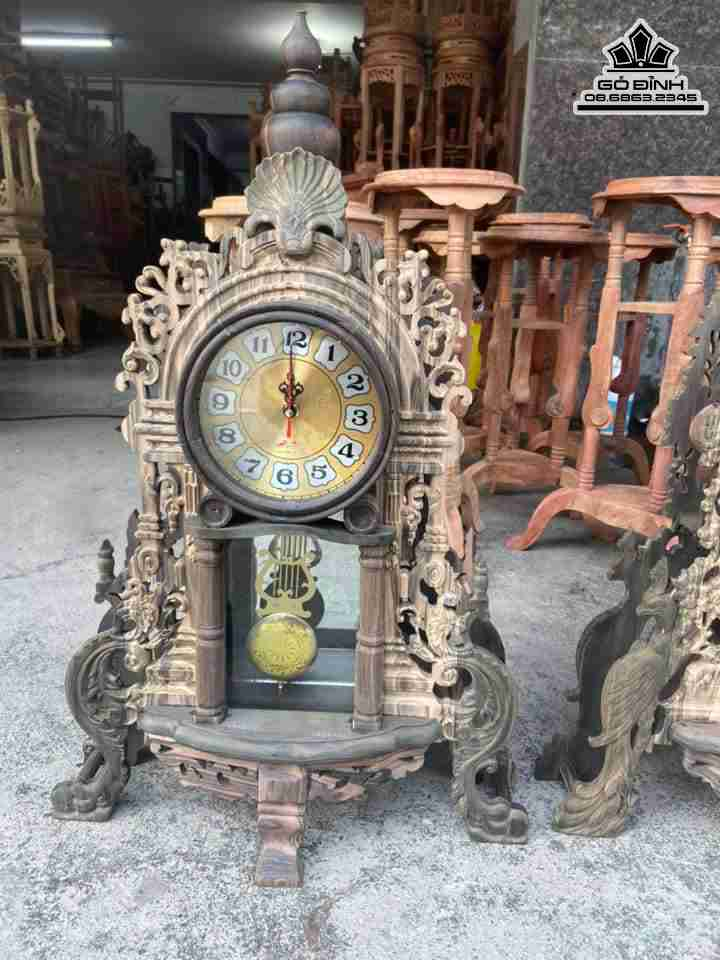 Đồng hồ gỗ đứng
