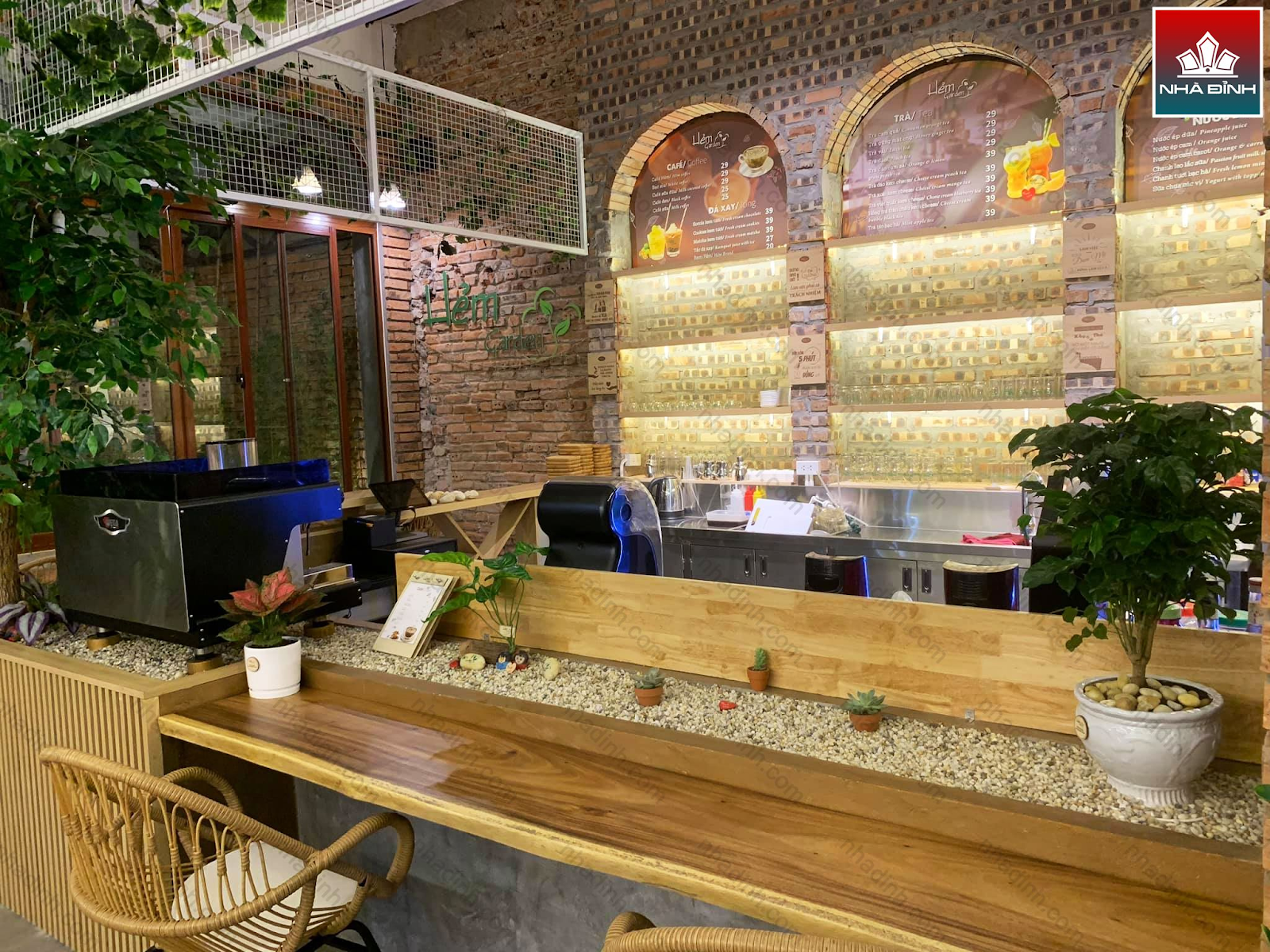 Bàn bar gỗ Me Tây