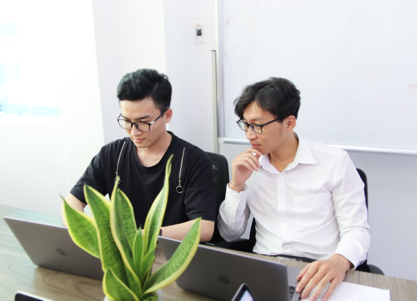 Đội ngũ nhân viên kỹ thuật nhiều kinh nghiệm trong thiết kế website đa dạng ngành nghề