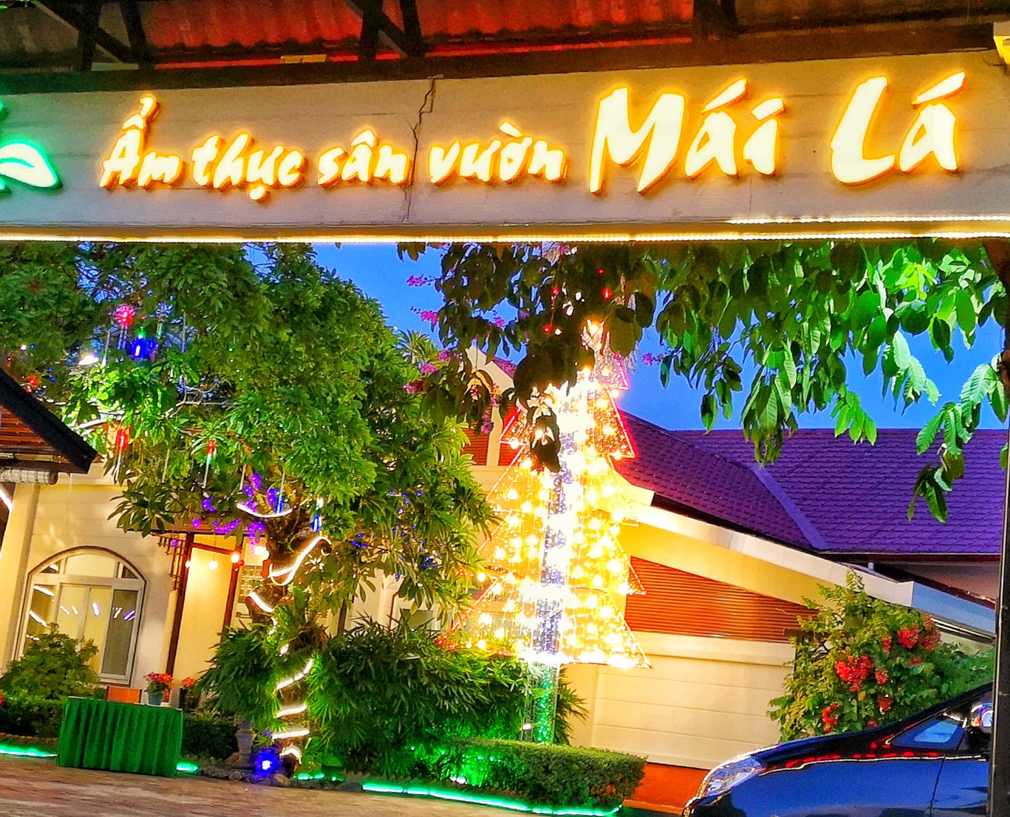 Địa điểm ăn uống quận 7