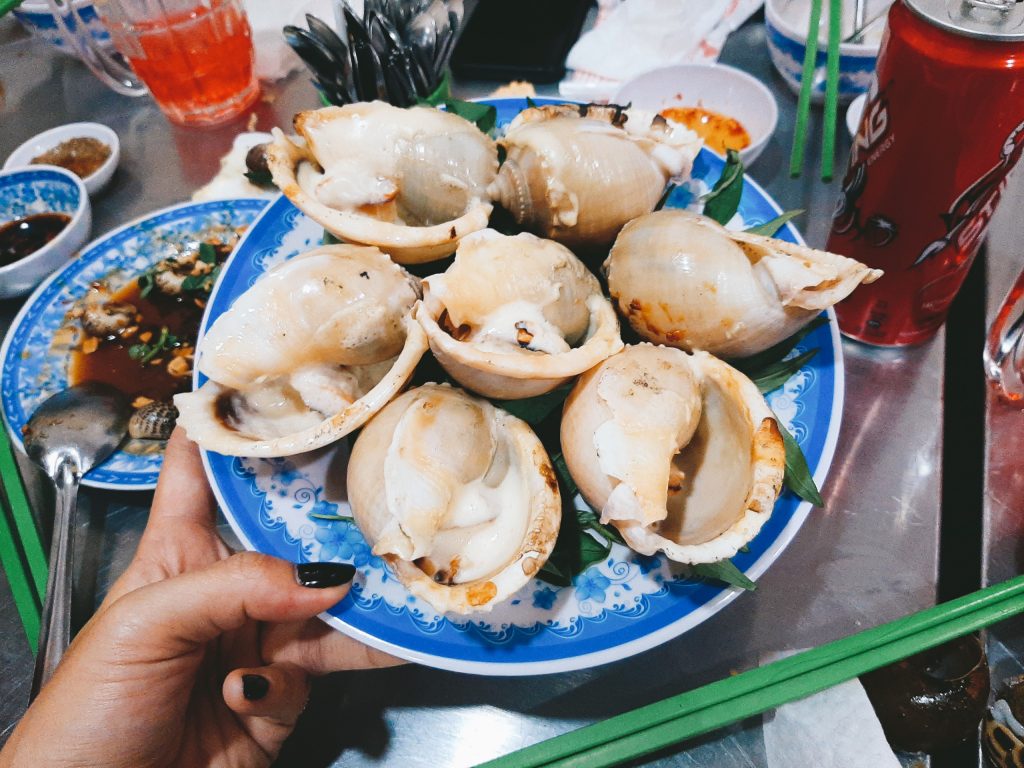 Quán ốc ngon tại Sài Gòn