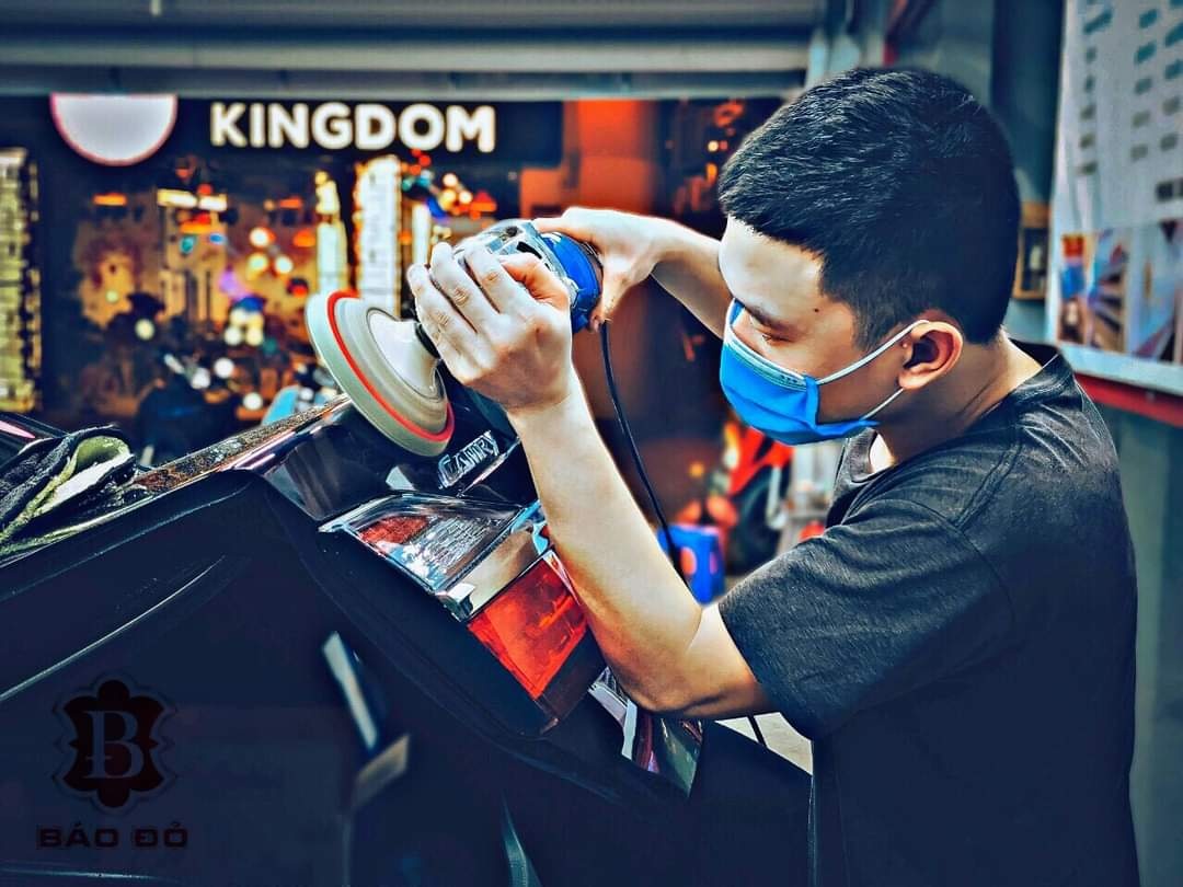 Trung tâm chăm sóc xe hơi Hà Nội 4