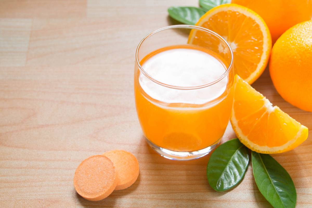 Sản phẩm viên sủi Vitamin C nào tốt trên thị trường hiện nay? - Nhà thuốc  Long Châu