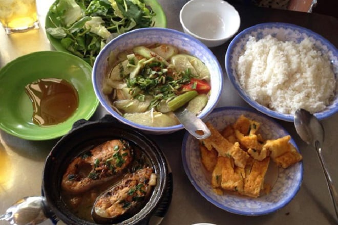 cơm trưa văn phòng quận 1-3