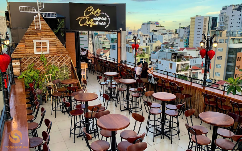 Quán bia trên sân thượng Bình Thạnh 4