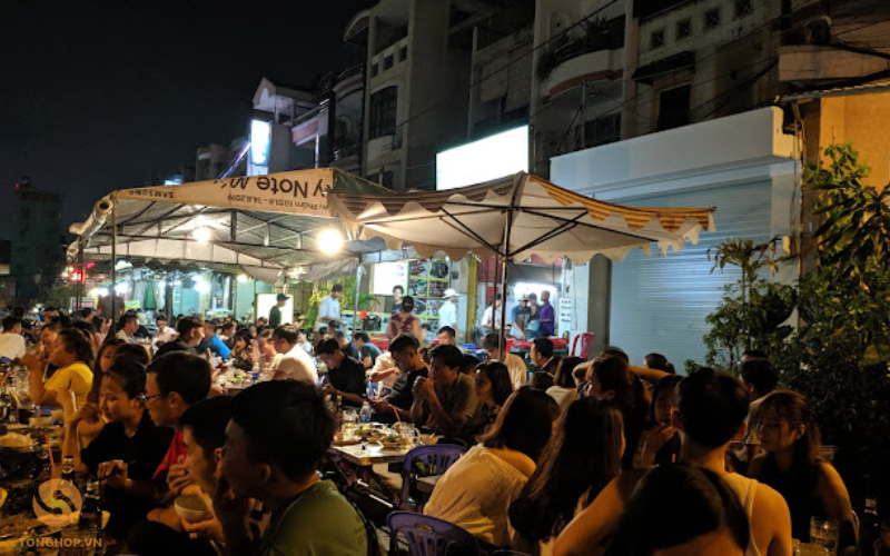 Quán hải sản Gò Vấp 12