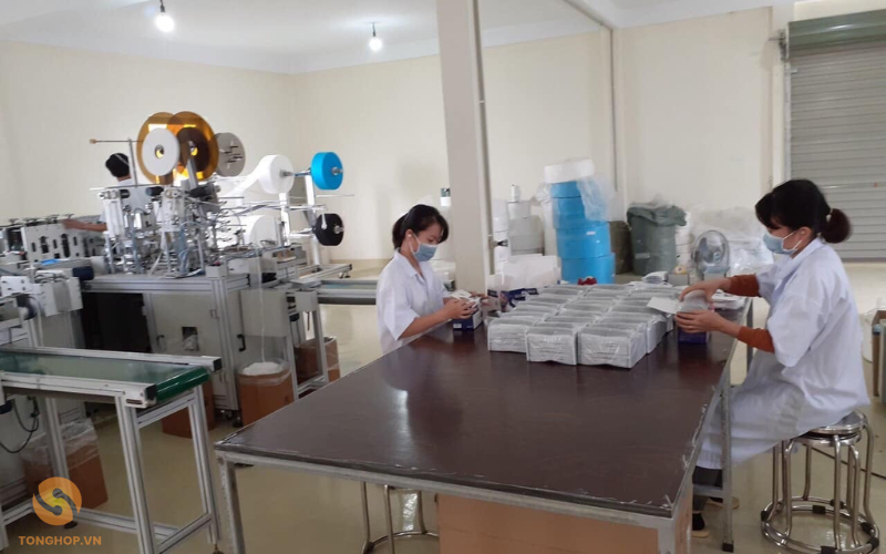 Công ty sản xuất khẩu trang y tế tại TPHCM 6