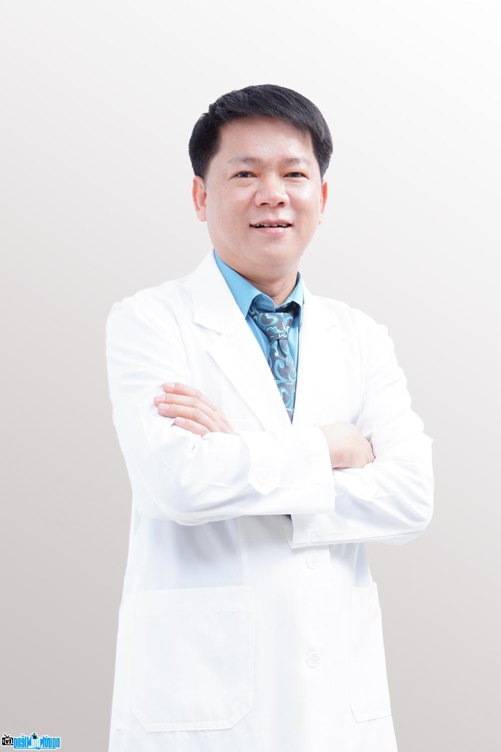 Bác sĩ thẩm mỹ giỏi tại TPHCM 4