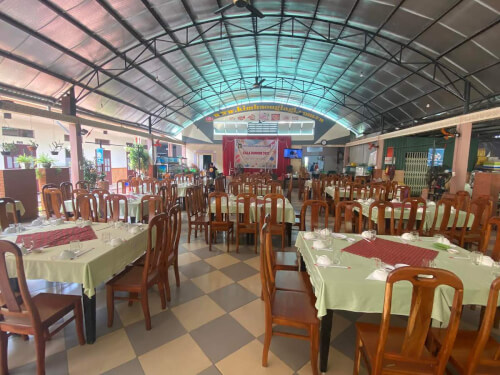 Nhà hàng bên sông quận 9 3