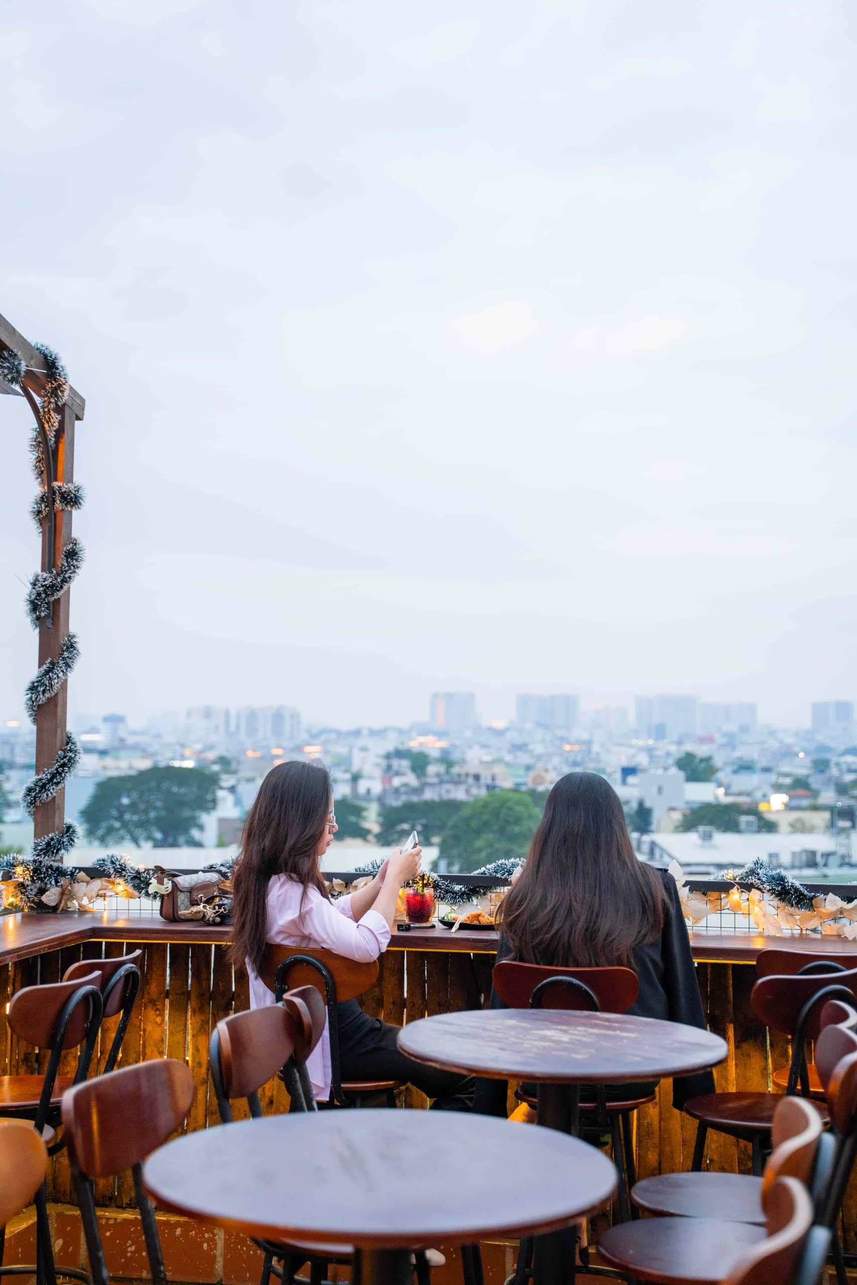 Hẹn Rooftop