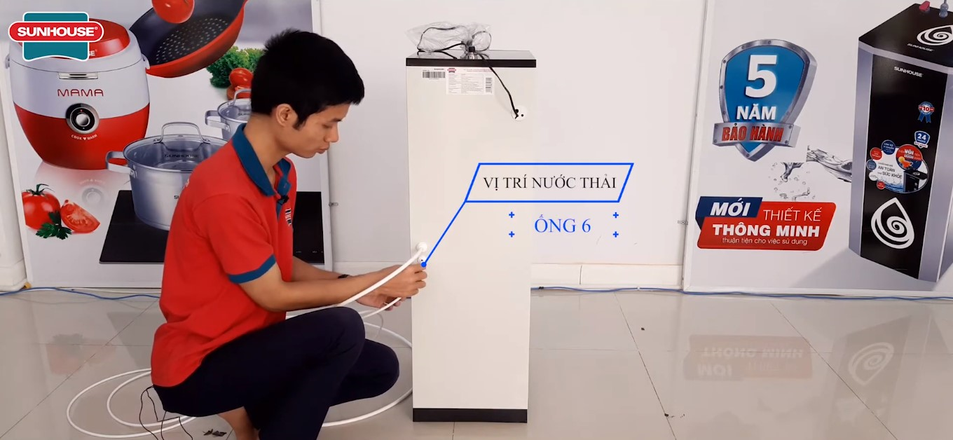 Người dùng nên đặt đường ống nước thải với độ dốc thích hợp để đảm bảo nước chảy thông thoáng