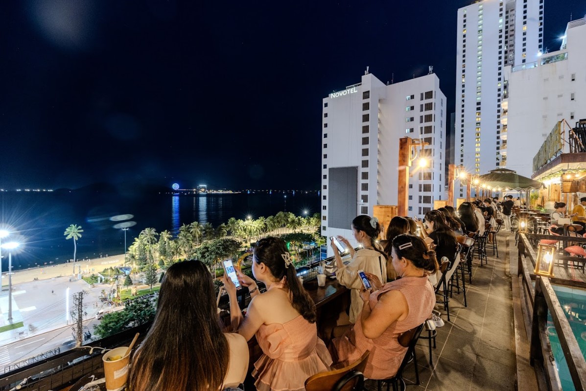 Quán cafe view biển Nha Trang: Chốn bình yên coffee