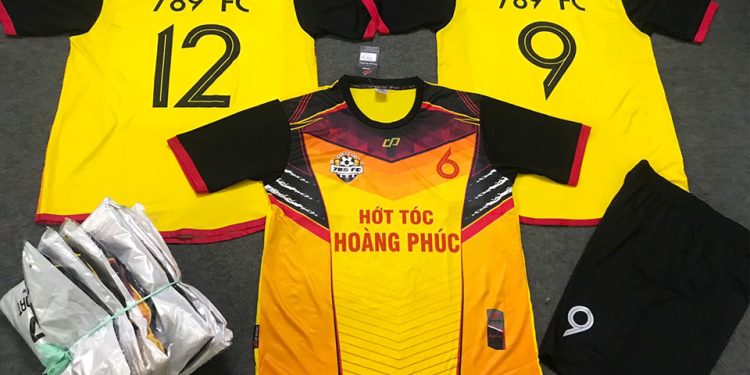 chia sẽ kinh nghiệm đặt áo đá banh cho team