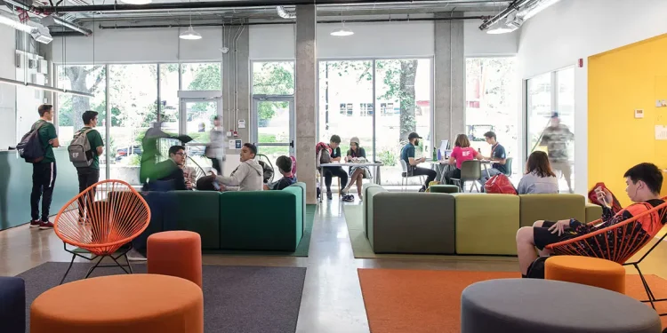 vancouverisland_campus_interior_05_lounge_ef